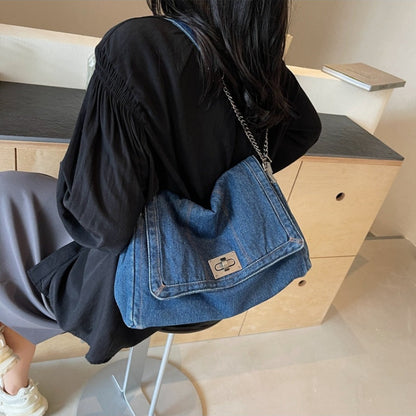 Retro Large Capacity Chain Strap Shoulder Bag