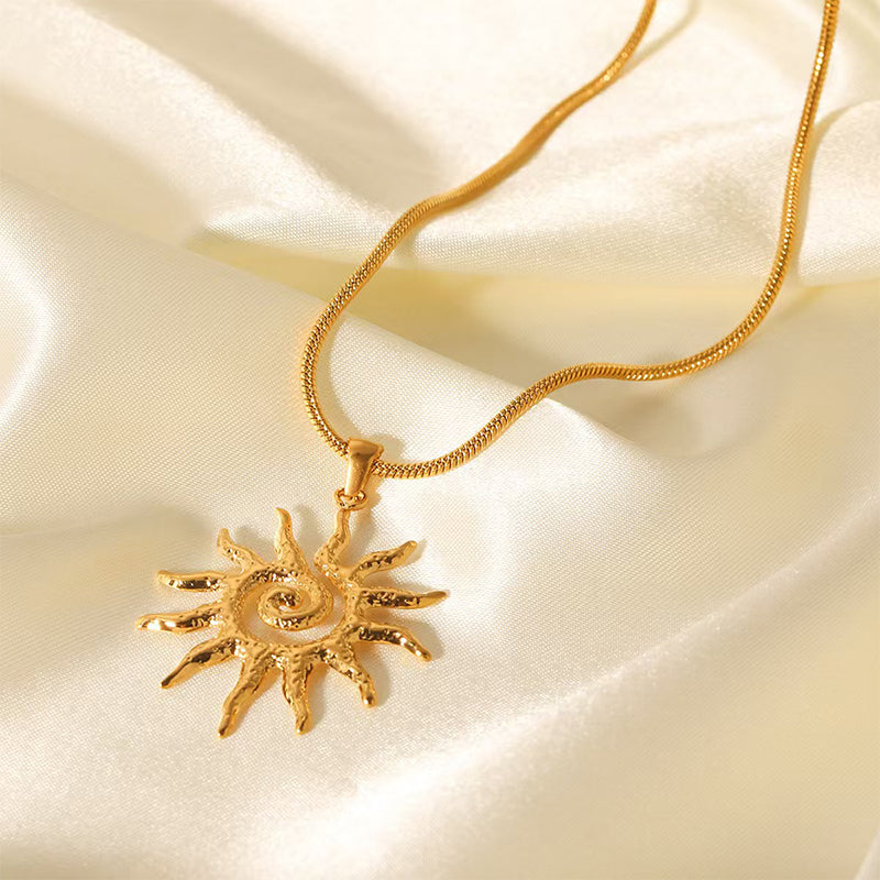 Elegant Stylish Openwork Sun Necklace