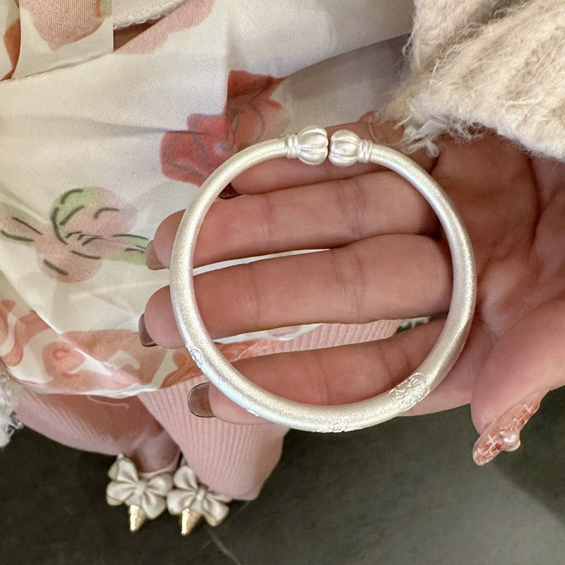 Vintage Floral Silver Bangle