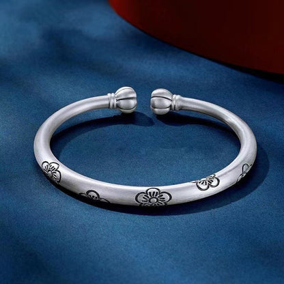 Vintage Floral Silver Bangle